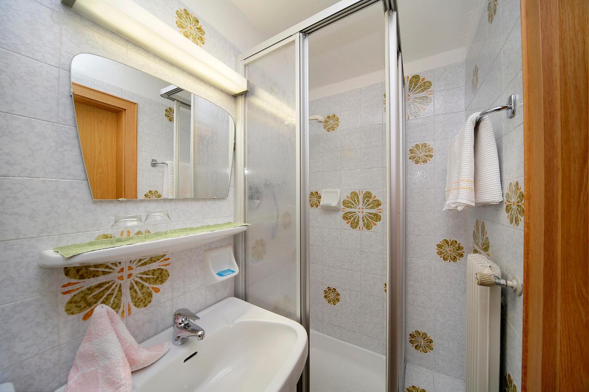 Haus Bernhard Apartment Schenna Ngoại thất bức ảnh